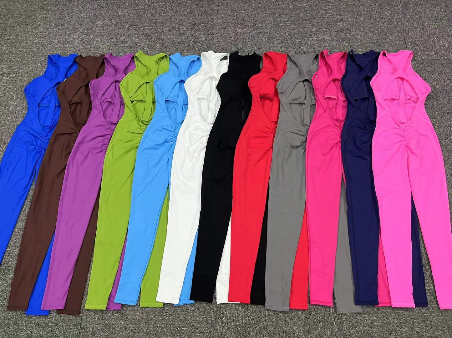 Scrunch Butt Yoga Overall – Ärmelloser Sportanzug mit Reißverschluss & offenem Rücken