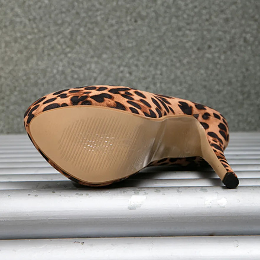 Leopard Power – Super High Heels mit runder Spitze & Plateau