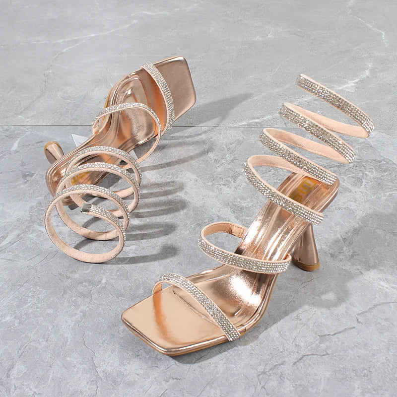 Crystal Snake Heels – Sinnlich, verspielt & wild wie der Sommer