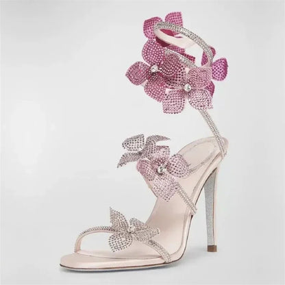 Crystal Flower Heels – Funkelnde Eleganz mit verspieltem Twist