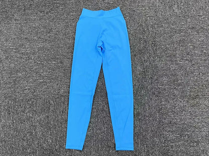 Sexy Scrunch-Leggings mit V-Taille – dein neuer Workout-Crush 🍑🖤