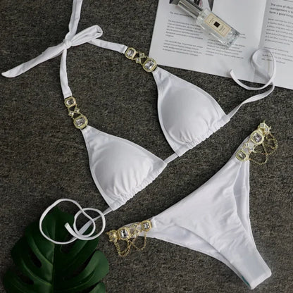 Strass & Ketten Bikini – sexy, glamourös & absolut im Trend