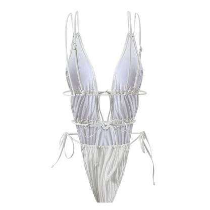 Rückenfreier Cut-Out-Badeanzug mit Bandage-Style – für heiße Strandtage